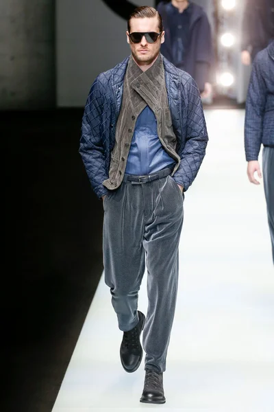 Look 37